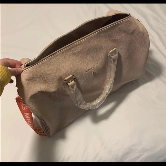 Mk travel bag - Picture 4 of 5